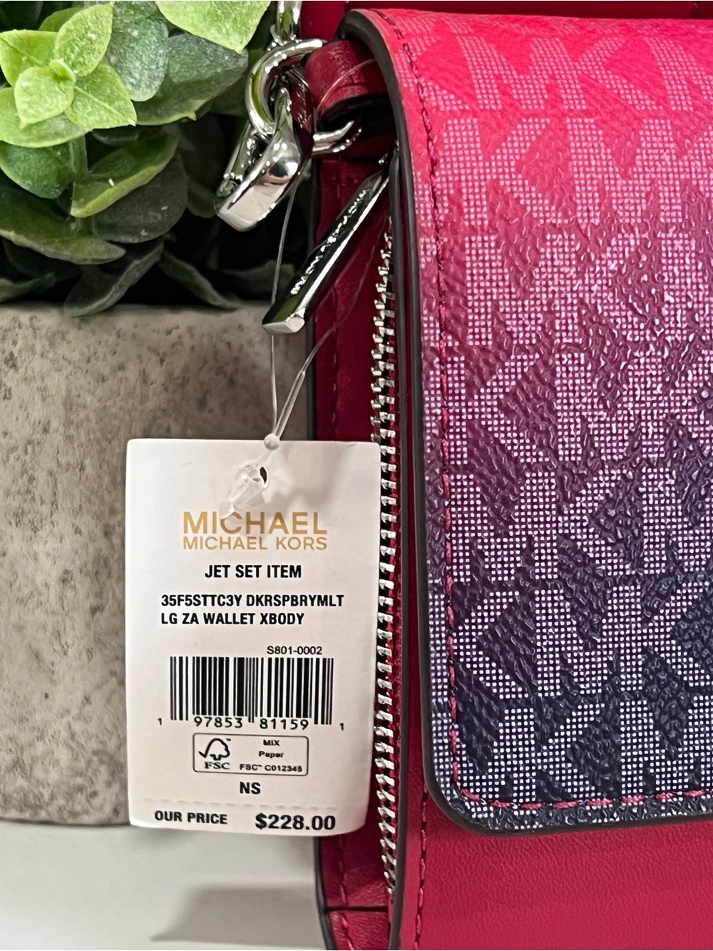 MICHAEL KORS Jet Set Large Ombré Signature Logo Crossbody Bag - Picture 3 of 12